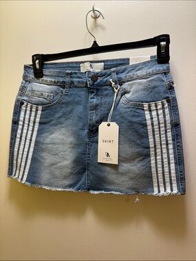 NWT Flying Angel denim white stripe mini skirt size 9..